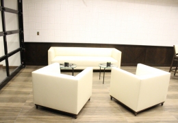 Lounge Photo 5